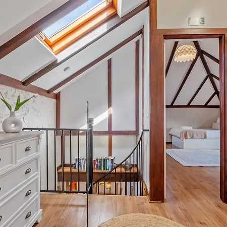 Sao Jorge - By Wehost *