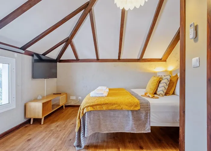 Tatil Evi Sao Jorge - By Wehost *