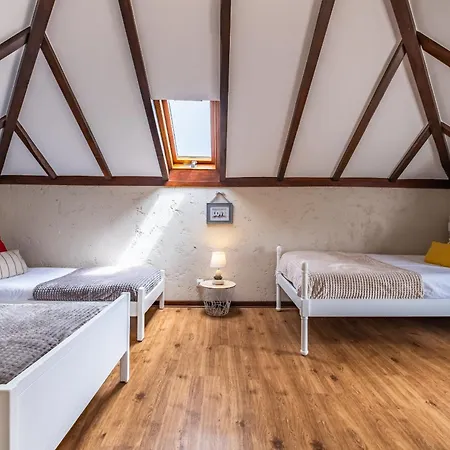 Sao Jorge - By Wehost Сasa de vacaciones Santana (Madeira)