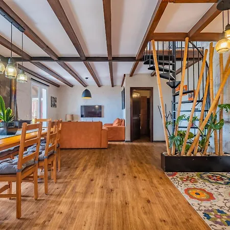 Сasa de vacaciones Sao Jorge - By Wehost *