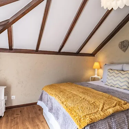 Sao Jorge - By Wehost Сasa de vacaciones