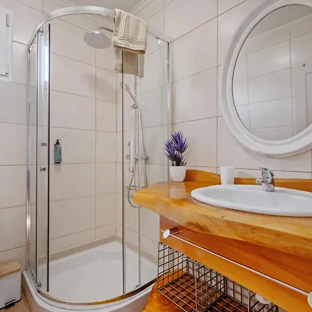 Sao Jorge - By Wehost Semesterbostad Santana (Madeira)